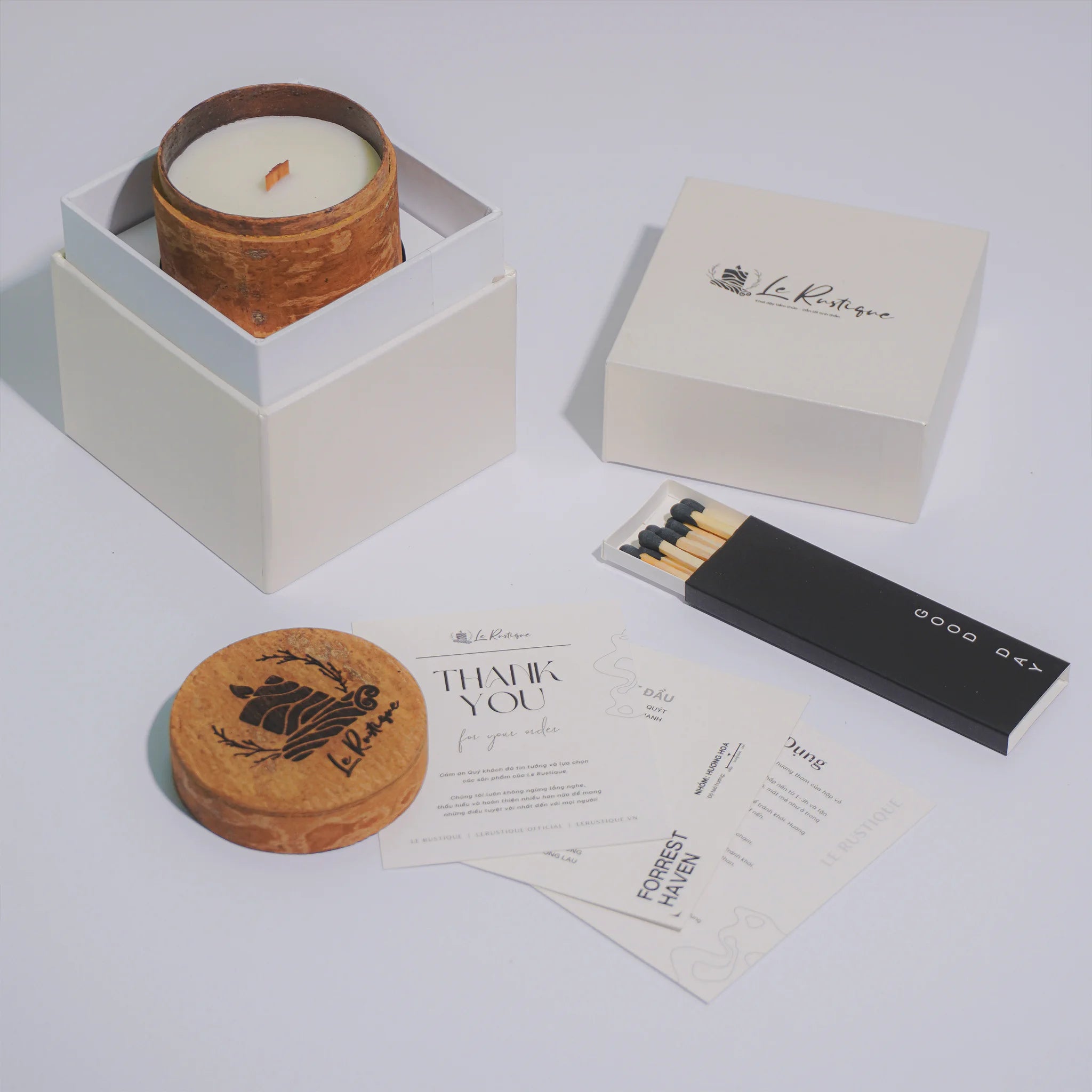 Le Rustique Special Scented Candle Gift Set including candle, matches, and thank you cards.